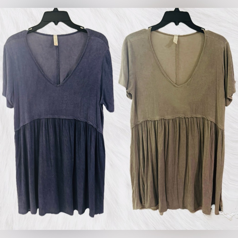Bundle of Flaming Urban V-Neck Babydoll Tunics in Midnight Blue & Champagne Sage